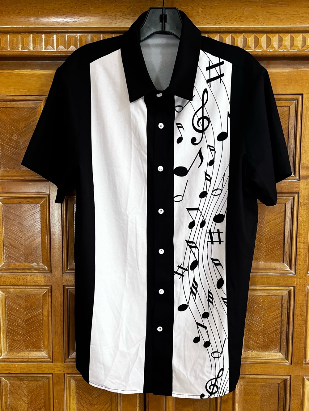 Men’s Black & White Musical Notes Button-Up Shirt – Short Sleeve Medium